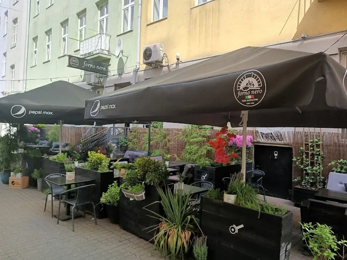 Forno Nero Pizza Napoletana łódź - Restauracja Łódź