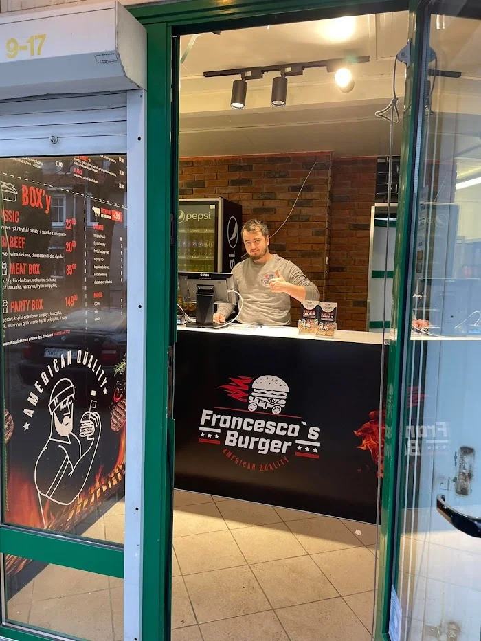 Francescos Burgery Kołobrzeg - Restauracja