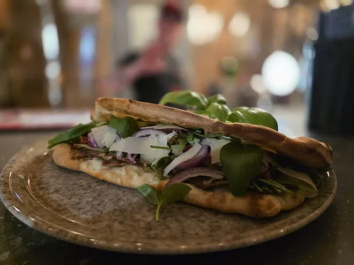 Garaż Pizza&Bar&Art - Restauracja Jaworzno