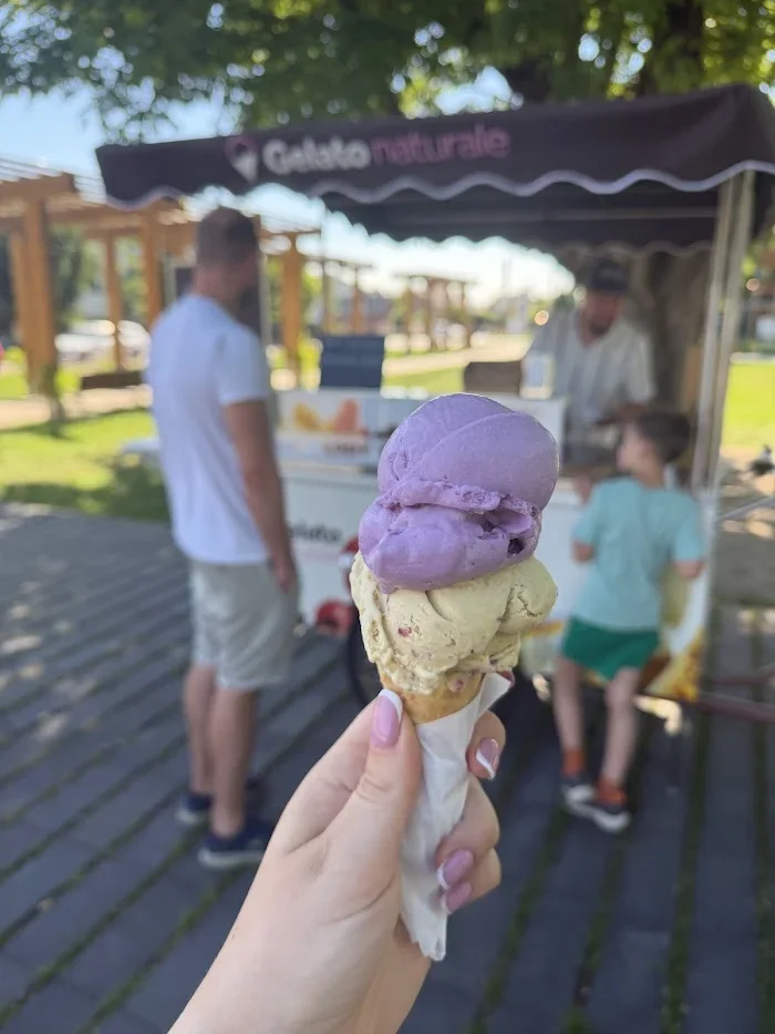Gelato naturale lodziarnia - Restauracja Kobyłka