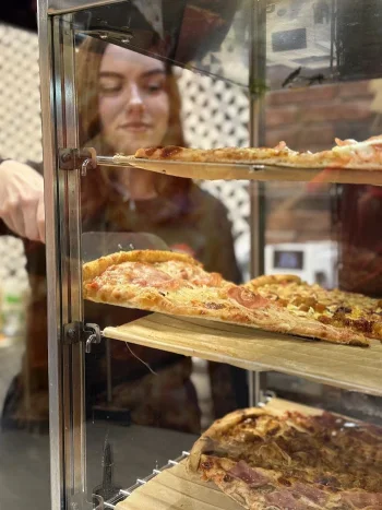 Gorący Trójkąt Pizza Galeria Antoniuk - Restauracja Białystok