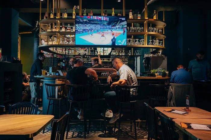 Hopito Craft Beer & Burgers Chmielna - Restauracja Warszawa
