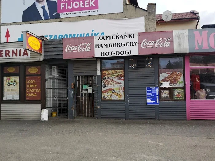 Hot Bar - Zapiekanki, Hamburgery, Hot-Dogi - Restauracja Rzeszów