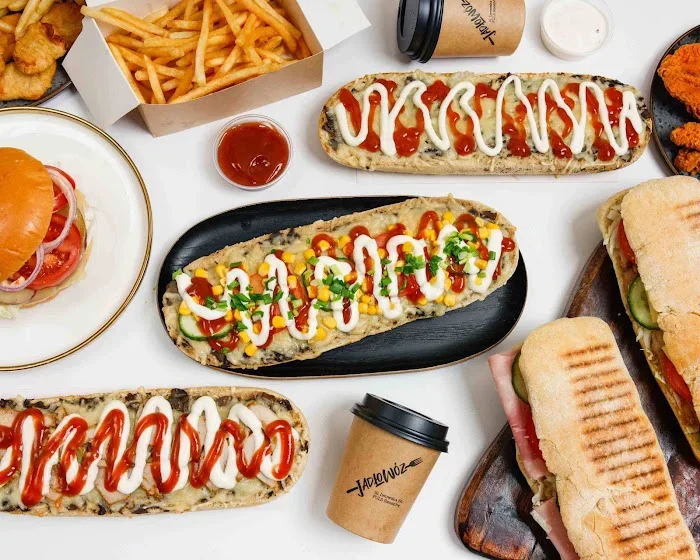 Jadłowóz Rzeszów - Zapiekanka, Frytki, Panini, Burger, Kebab - Restauracja
