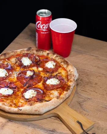 JAKA PIZZA WARIACIE? Słupsk - Restauracja