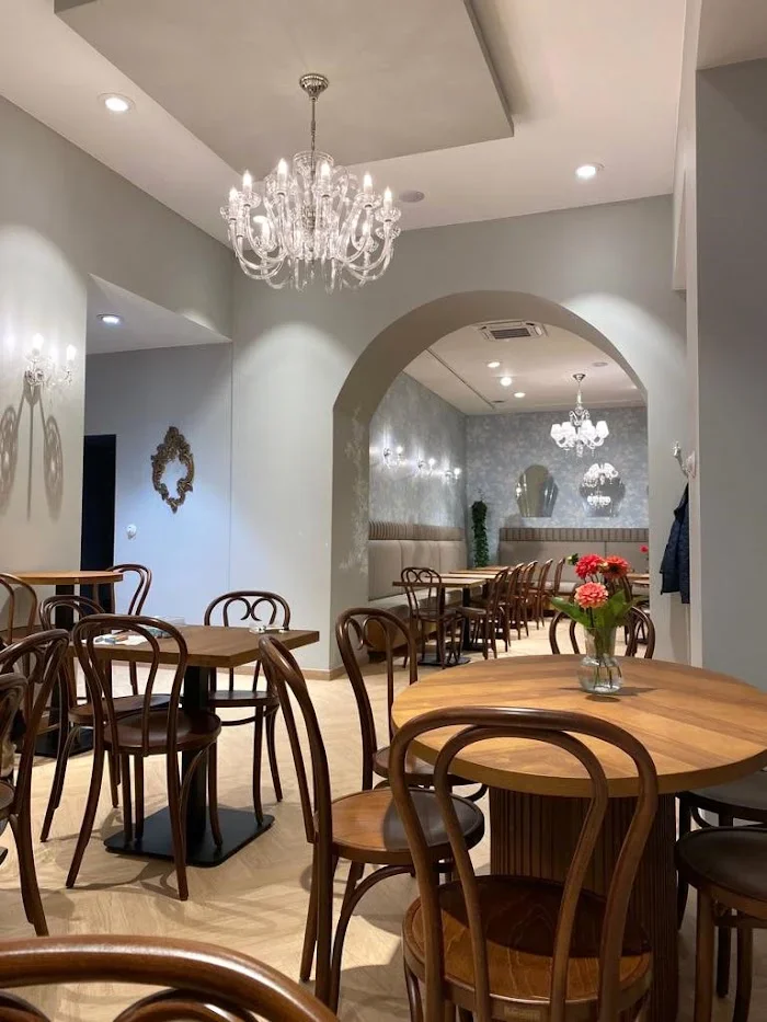 Jolie - Brasserie Cafe - Kawiarnia Wrocław