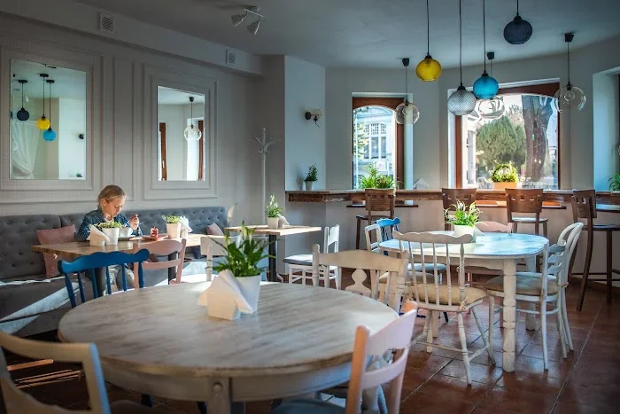 KARMEL kawiarnia cukiernia Zielona Góra - Restauracja
