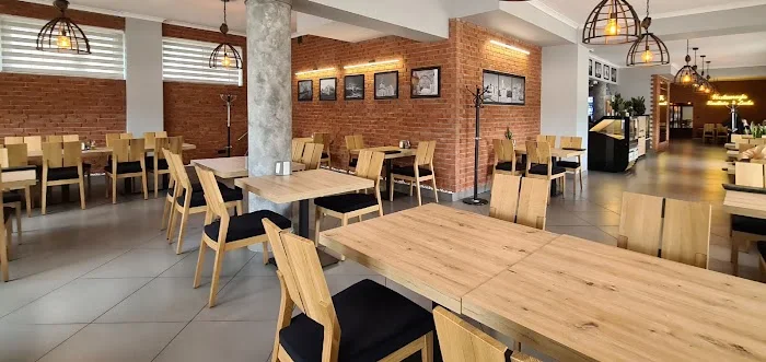Karolinka & Lenka - Restauracja Malbork