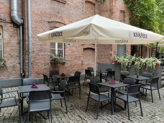 Kato Pizza - Pizzeria w stylu Detroit - Restauracja Katowice