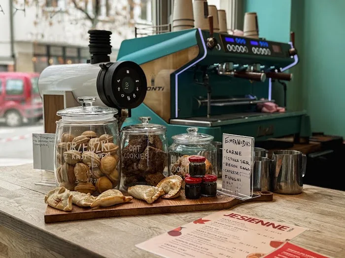 Kawiarnia Cafe Central Hoża - Restauracja Warszawa