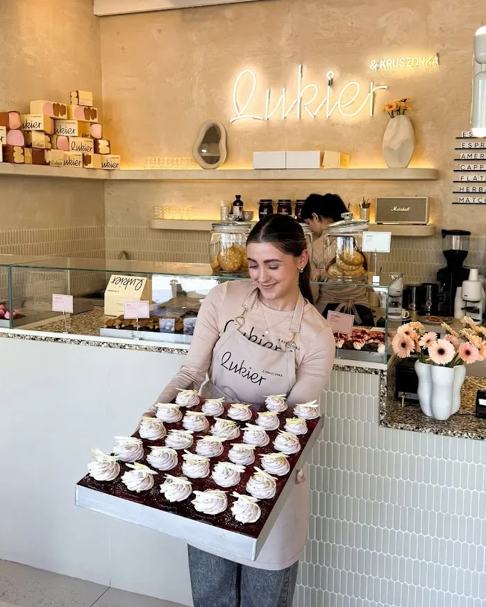 Kawiarnia Lukier i Kruszonka - Cukiernia | Matcha | Desery Łódź - Restauracja