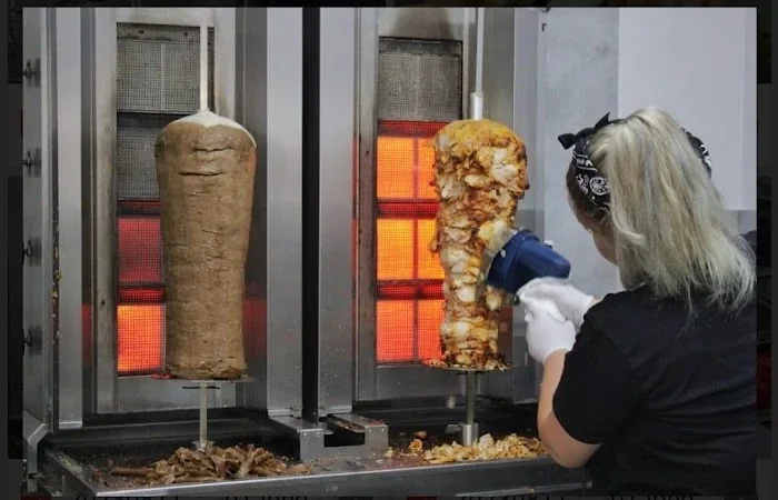Kebab Zapiekanka Stacja Szamka - Restauracja Elbląg