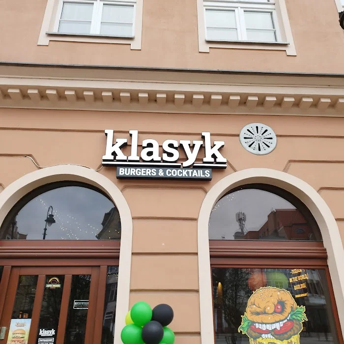 Klasyk - Burgers & Cocktails - Restauracja Grudziądz