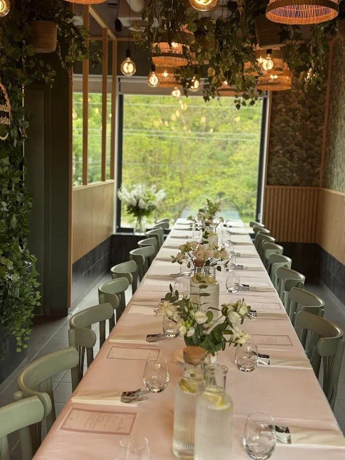 KOMO Restauracja Podkowa Leśna