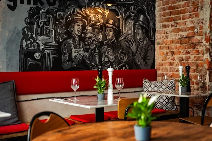 Krowa na Rynku Steaks & Burgers - Restauracja Kraków