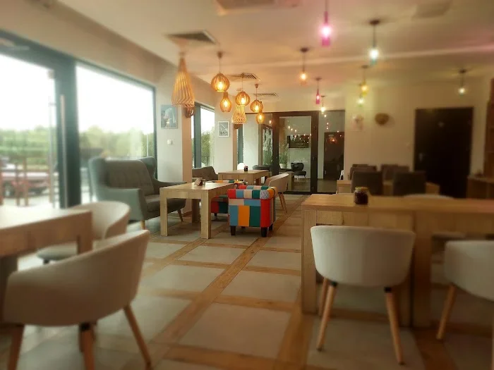 Kruszonka Restaurant Cafe Drinks - Kawiarnia Kołobrzeg