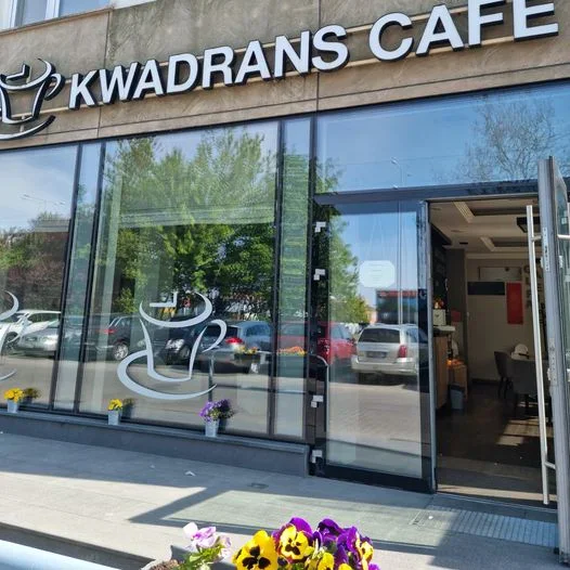 Kwadrans Cafe - Kawiarnia Toruń