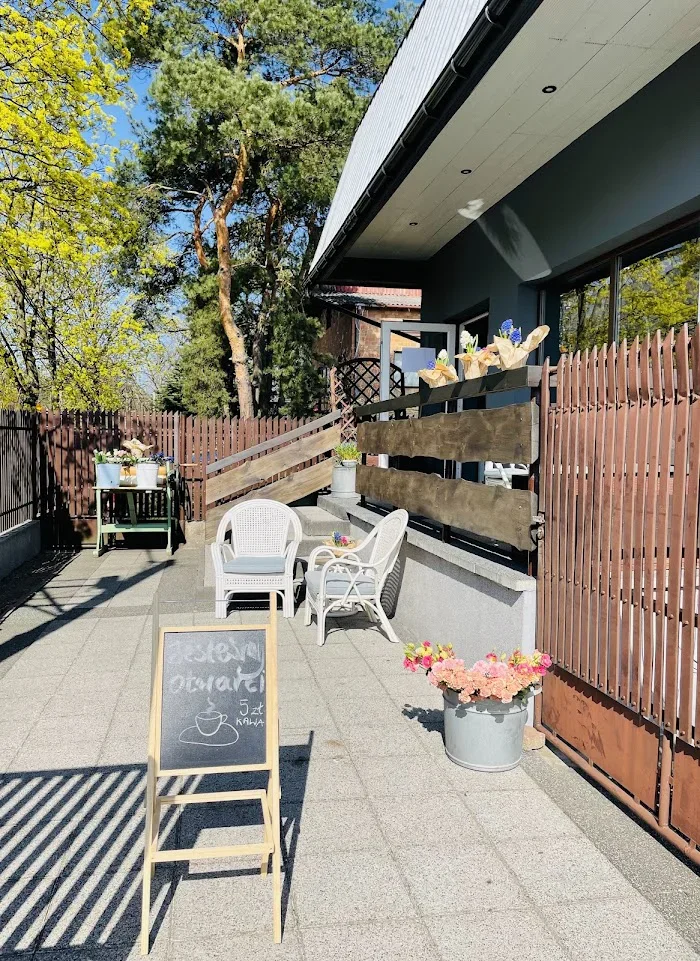 Kwiat i Kawa - pracownia - Restauracja Kobyłka