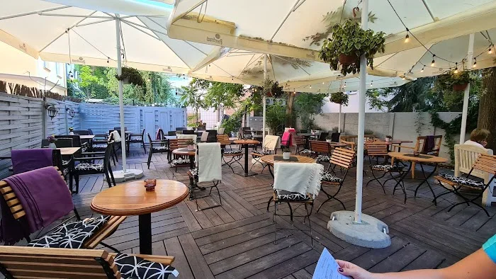 Ławka Caffe - Kawiarnia Poznań