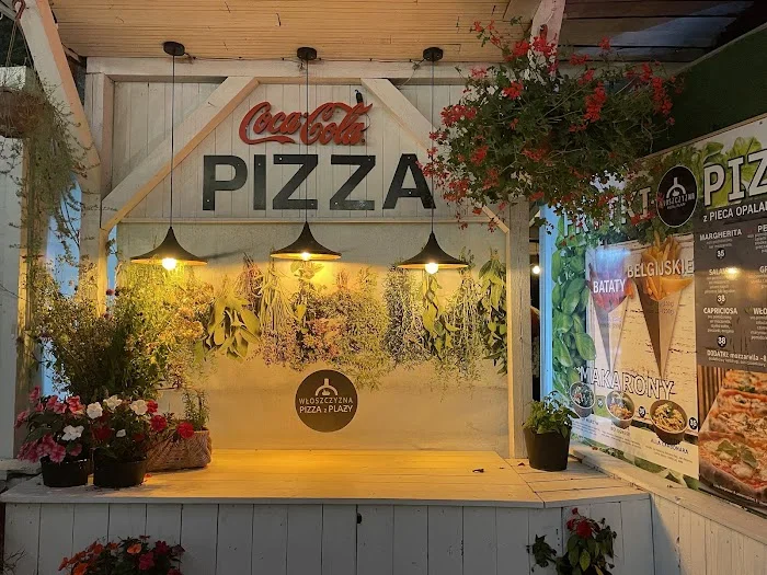 Letnia pizzeria Włoszczyzna Pizza z plaży - Restauracja Olsztyn