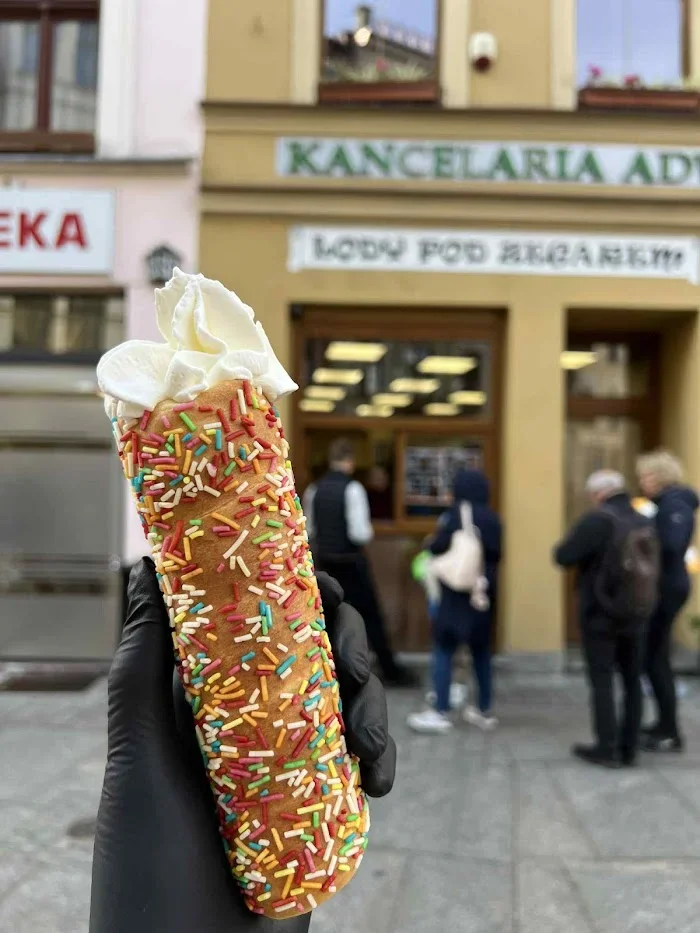 Lody pod Zegarem - Restauracja Toruń