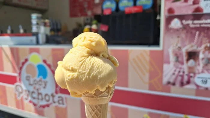 Lody Pychota - Restauracja Marki