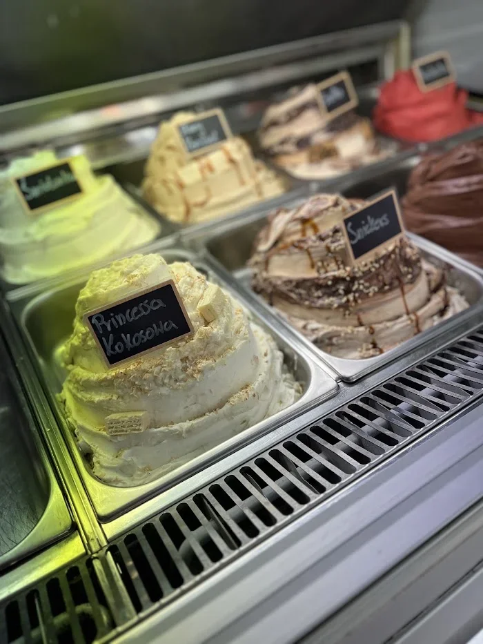 Lody rzemieślnicze (Cukiernia Kalinka Paweł Buras) - Restauracja Kielce