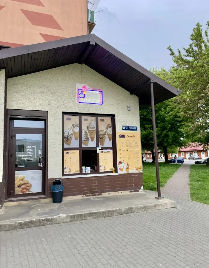 Lodziarnia Lodzia - lody włoskie 🍦 - Restauracja Oświęcim