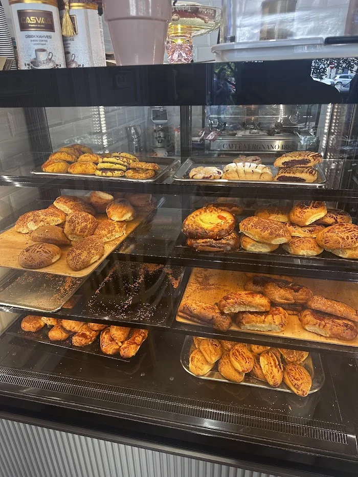 Lusso Cafe | Coffee, Breakfast, Desserts | Cafe Warszawa - Restauracja