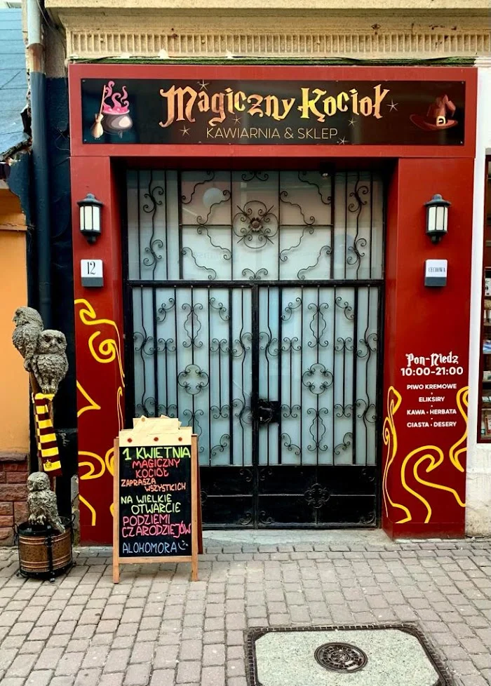 MAGICZNY KOCIOŁ- zaczarowana kawiarnia & sklep Bielsko-Biała