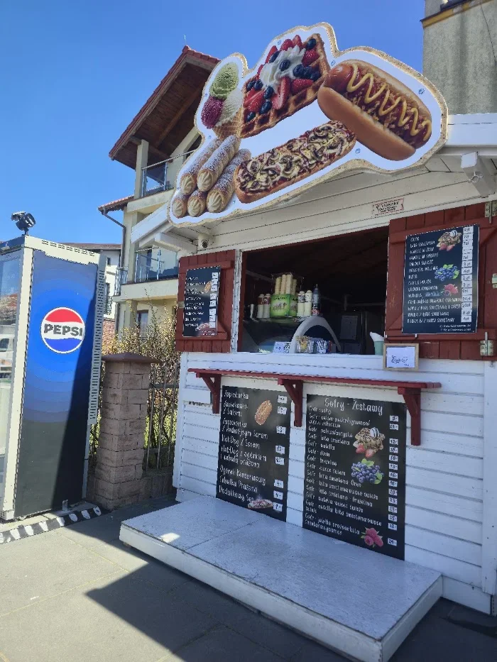 Mała Gastronomia - Gofry, Lody, Zapiekanki, Hot-Dogi, Napoje - Restauracja Hel