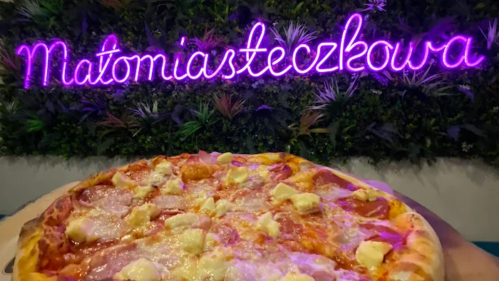 MAŁOMIASTECZKOWA pizza & burgers - Restauracja Kielce