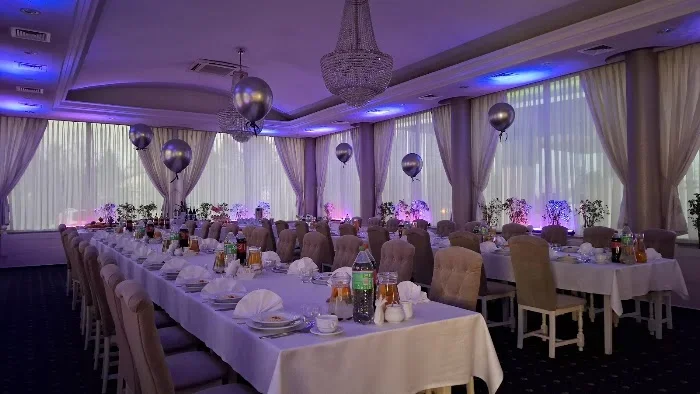 Malwa. Hotel, restauracja. Horyza S. Ostrów Wielkopolski