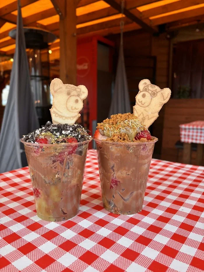 Manufaktura owoców w czekoladzie - Restauracja Mława