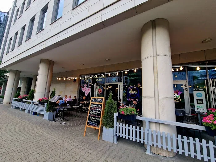 Meli Food & Ramen Powiśle - Asian Cuisine - Restauracja Warszawa
