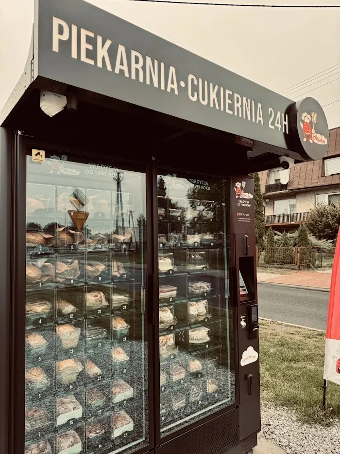 Michaś BOX – chlebomat & ciastomat | Piekarnia 24h 7 dni w tygodniu - Restauracja Piotrków Trybunalski