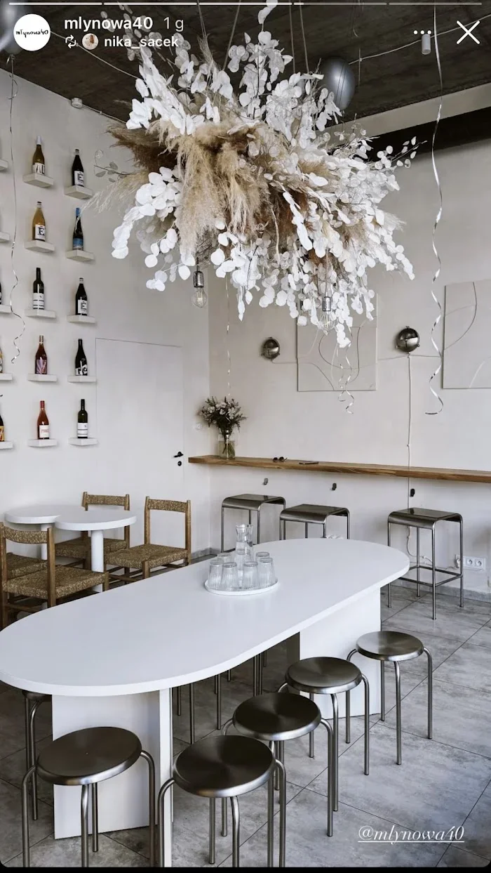 mlynowa40 coffee. bakery. natural wine bar - Kawiarnia Białystok