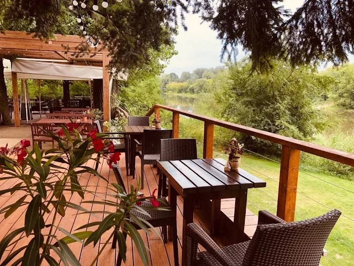 Nad jeziorem - Restauracja Mińsk Mazowiecki