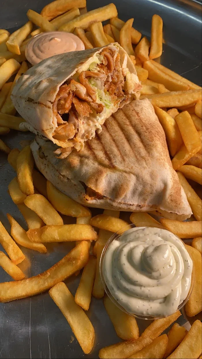 NajeJohnny® Kebab&Frytki Belgijskie Kuźnica - Restauracja Jastarnia