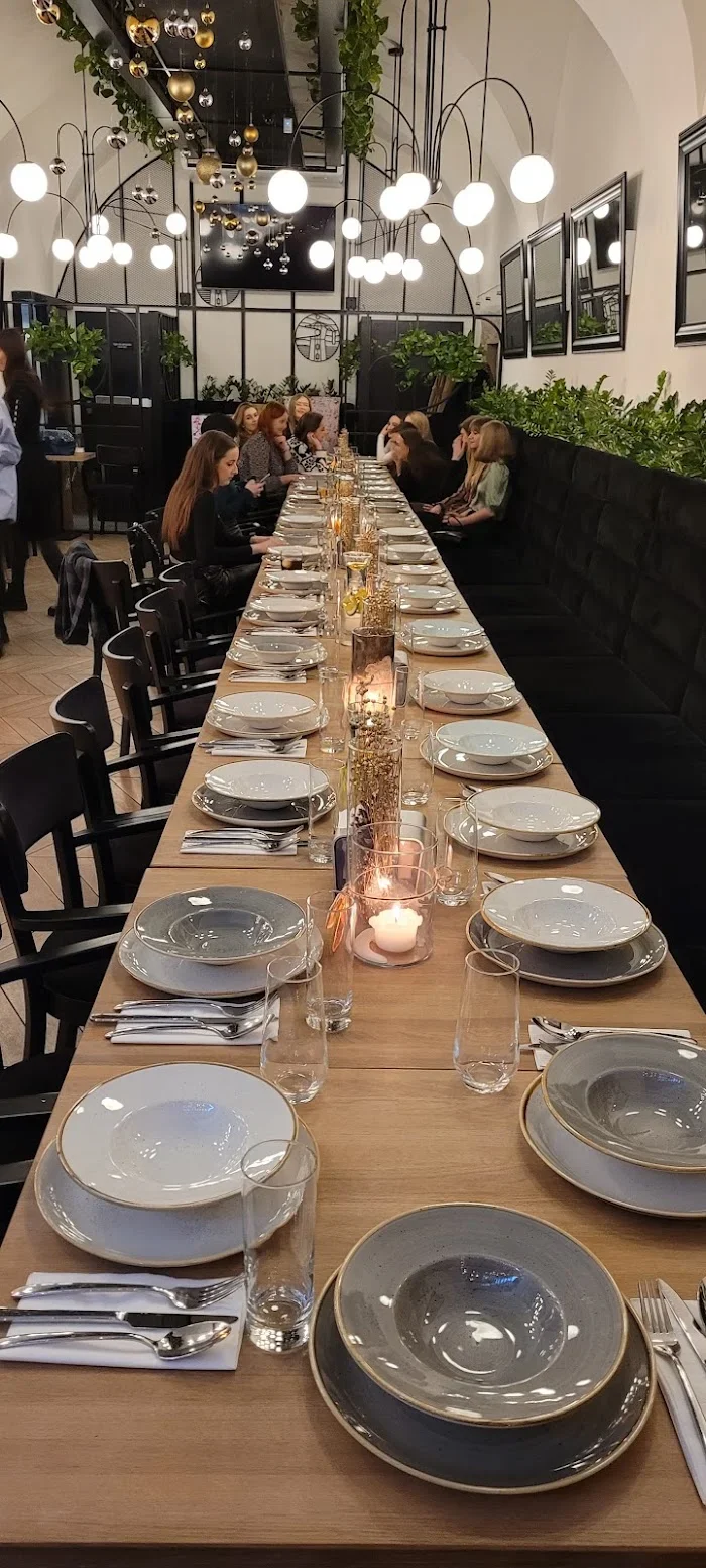 Nakielny Resto - Restauracja Kraków