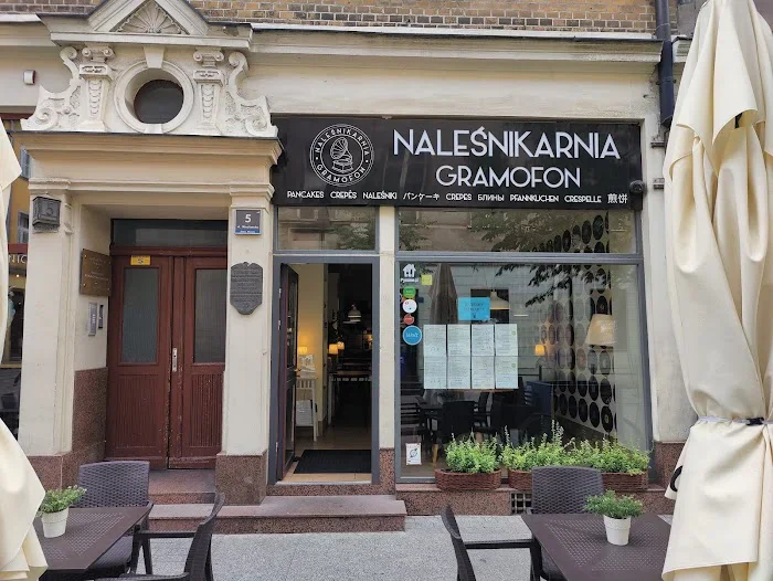 Nalesnikarnia Gramofon Poznań - Restauracja