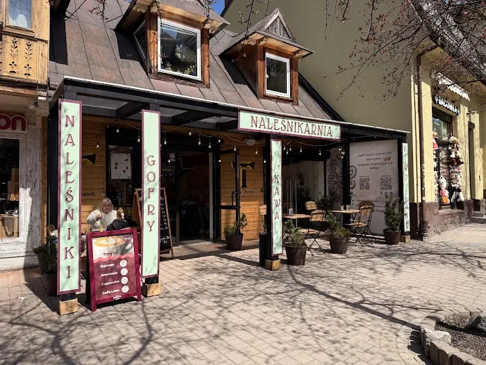 Naleśnikarnia Halny Trunek | kawa, naleśniki, gofry i lokalne piwo - Restauracja Zakopane