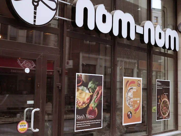 Nom Nom Viet Bistro - Restauracja Warszawa