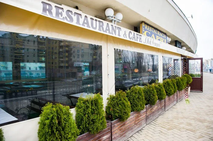 Old Capri. Restauracja. Oleszczuk T. Warszawa
