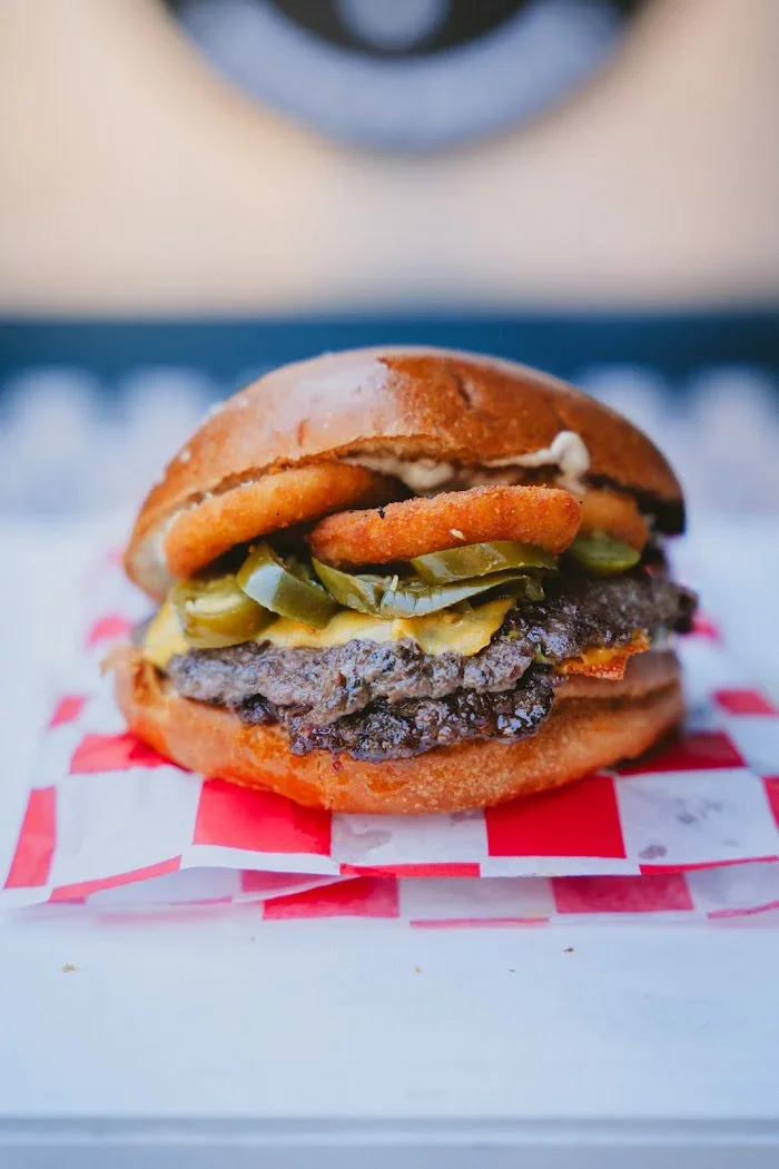 OSHTY W MORDĘ | Smash Burger - Restauracja Gdańsk
