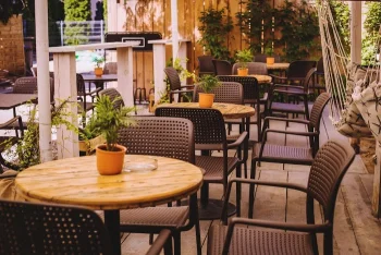 Otwarta - Wine Cafe - Kawiarnia Radom