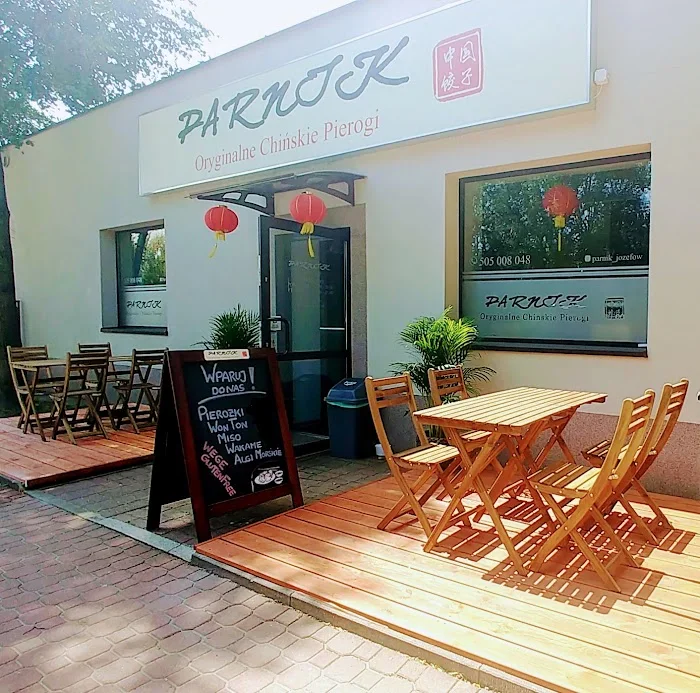 PARNIK Józefów - Oryginalne Chińskie Pierogi - Restauracja