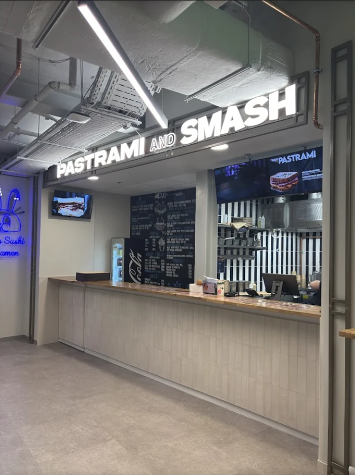 Pastrami & Burgery Smash - Restauracja Sopot