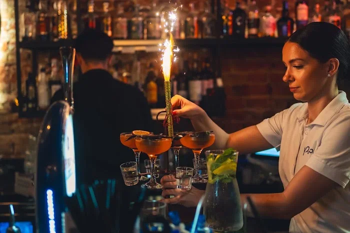 Patio. Jedzenie Muzyka Przyjaciele - Restauracja Białystok