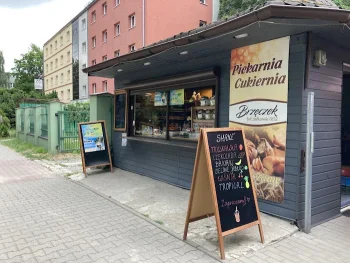 Piekarnia-Ciastkarnia, Lody Włoskie Brzęczek Krystian